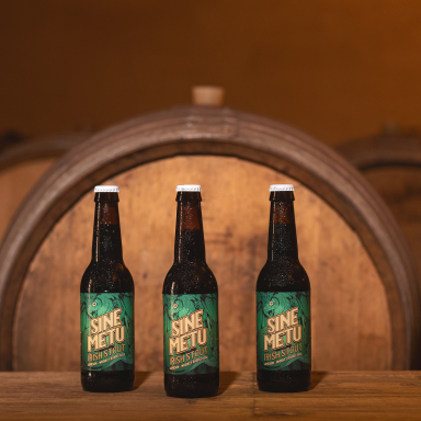 Sine Metu, una cerveza artesanal que tiene madera de whiskey.